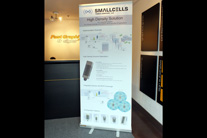 Economy retractable banner stand