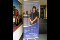 Economy retractable banner stand
