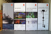 Economy retractable banner stand